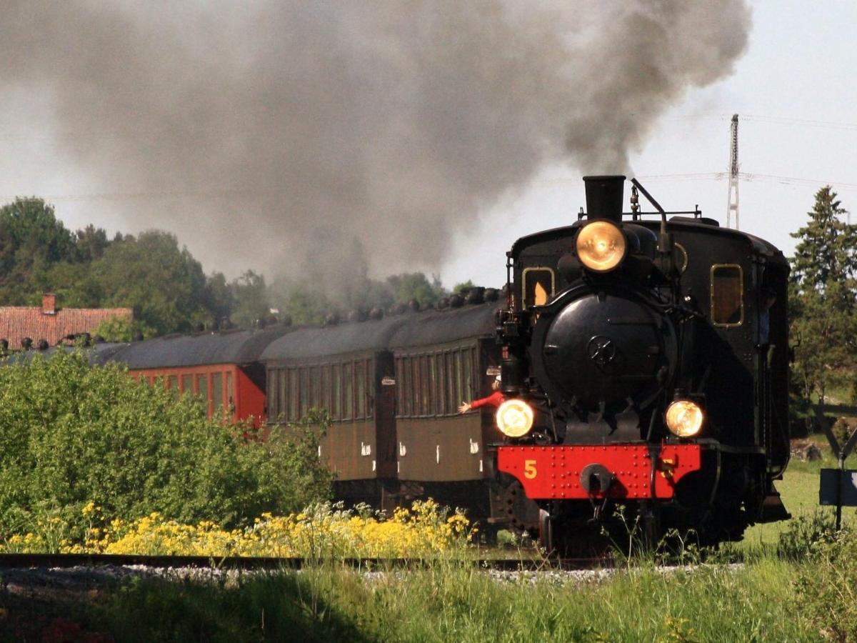 Fint Boende I Vackra Marielund Uppsala Bagian luar foto
